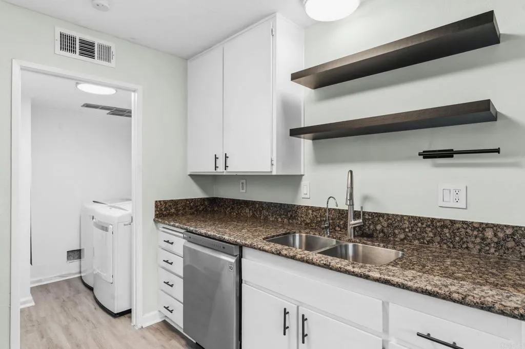 https://cdn.realtyfeed.com/cdn/127/306681324/be85e5766123927c99a75c8d4880a637.webp