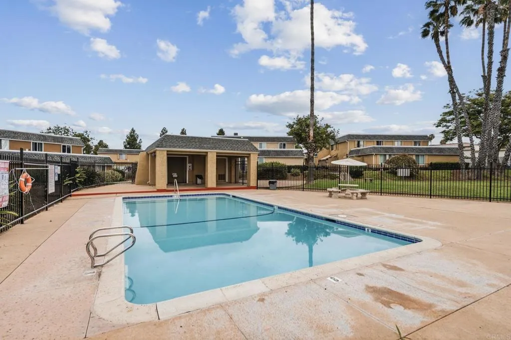 https://cdn.realtyfeed.com/cdn/127/306681324/c1969796038a9118b9bc437ab48092f1.webp