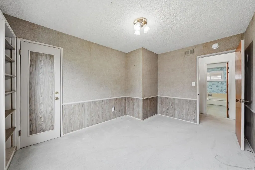 https://cdn.realtyfeed.com/cdn/127/306681327/00504bbd73ad84983ad16499a19784f3.webp