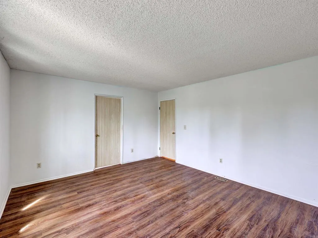 https://cdn.realtyfeed.com/cdn/127/306681337/1c03f96c6ceb2f2d35f2f4d2ccc0e975.webp