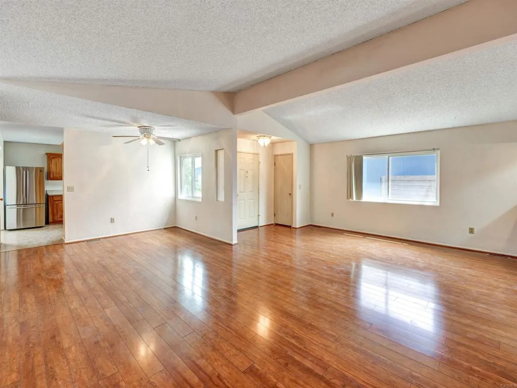https://cdn.realtyfeed.com/cdn/127/306681337/6ee2e536e531bd4e2b44205da00f4675.webp