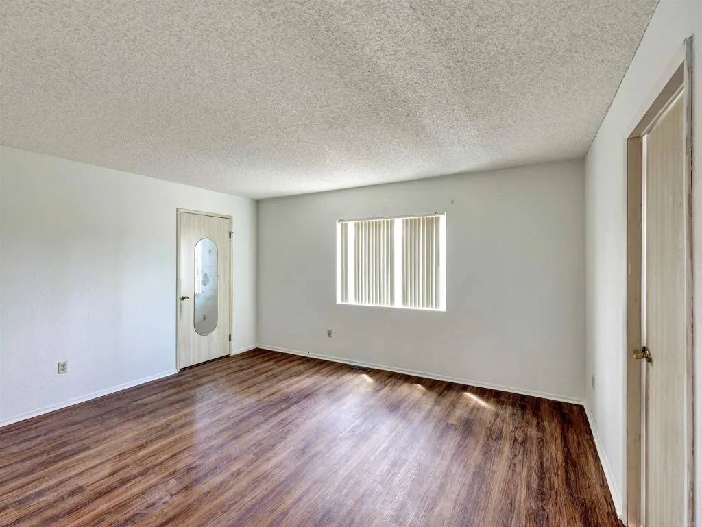 https://cdn.realtyfeed.com/cdn/127/306681337/9a88bbb56fc15838835666e23ddc49f4.webp