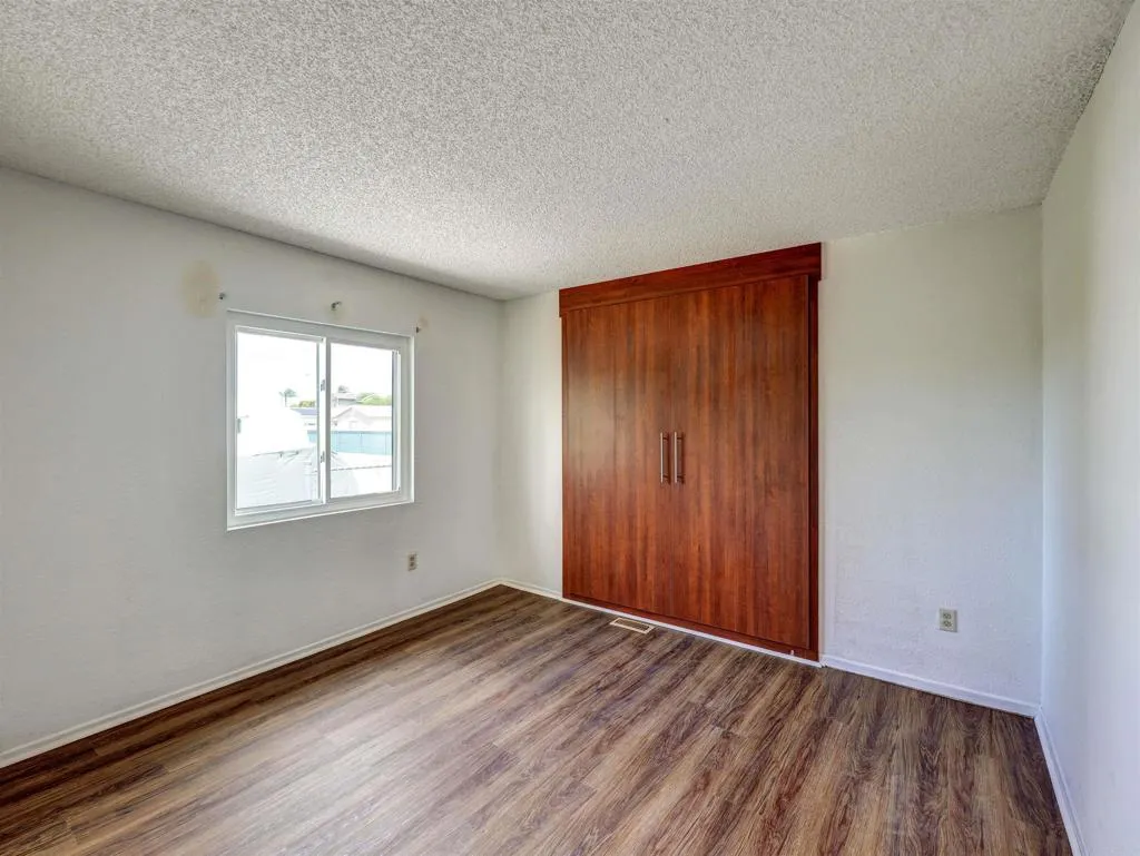 https://cdn.realtyfeed.com/cdn/127/306681337/bbaa5dce92294b957af62d92b4ba8a60.webp