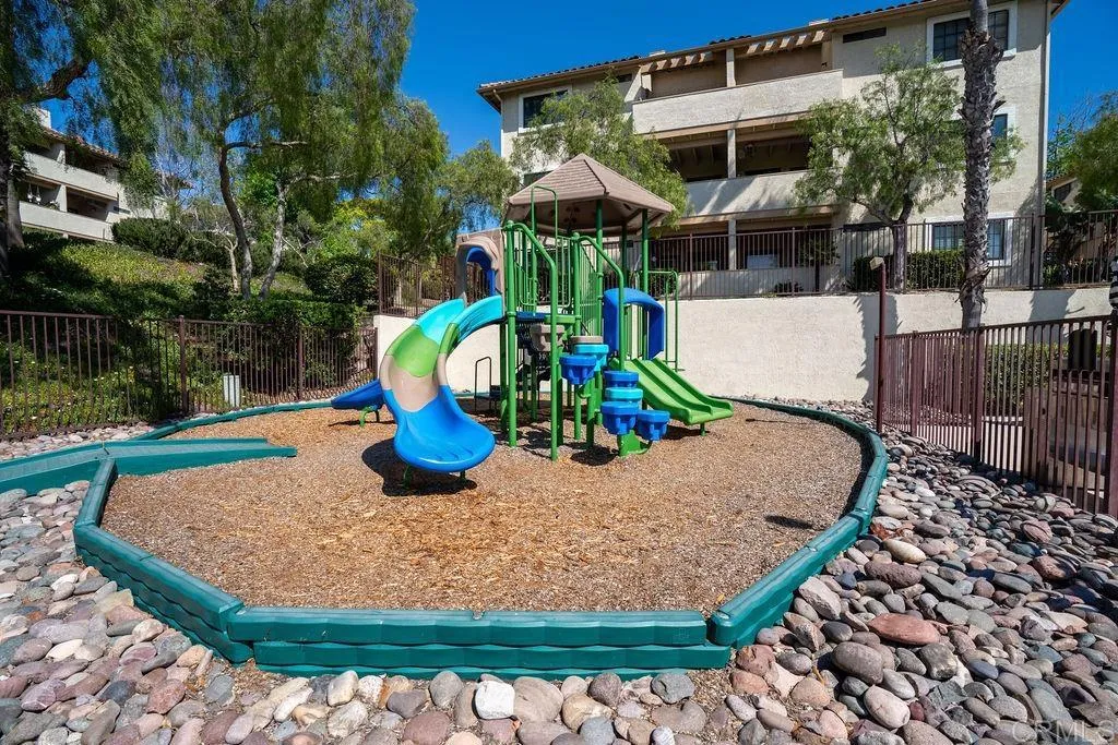 https://cdn.realtyfeed.com/cdn/127/306681374/94d5c3790e0b382e51a14d818d7e71cf.webp