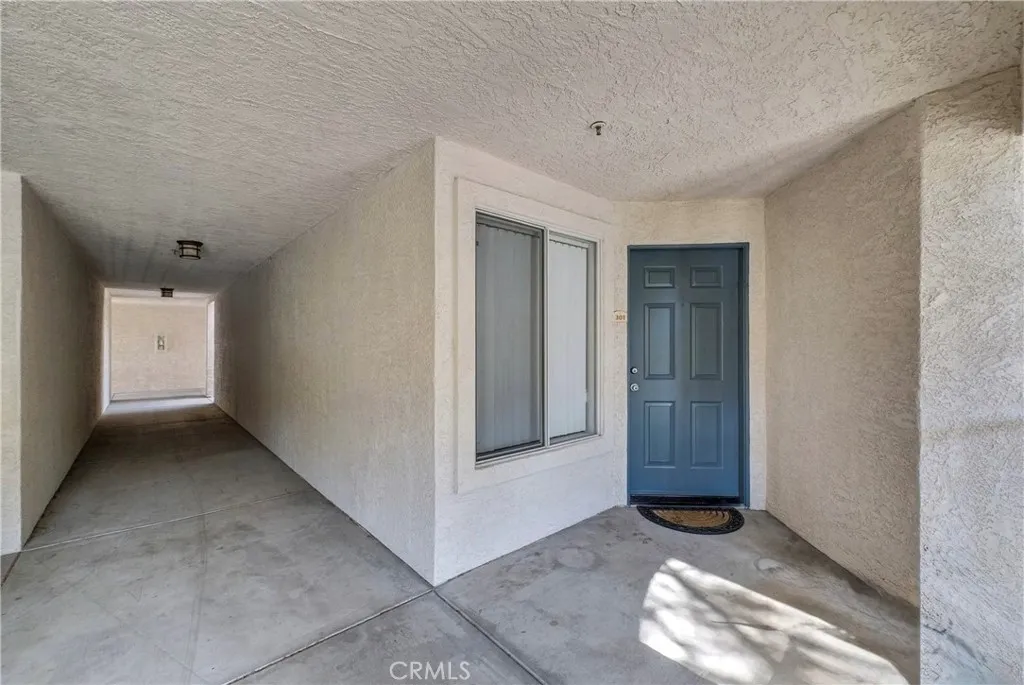 1980 Las Colinas Circle Unit 301, Corona, CA 92879 - Photo 4 of 31, Corona, CA