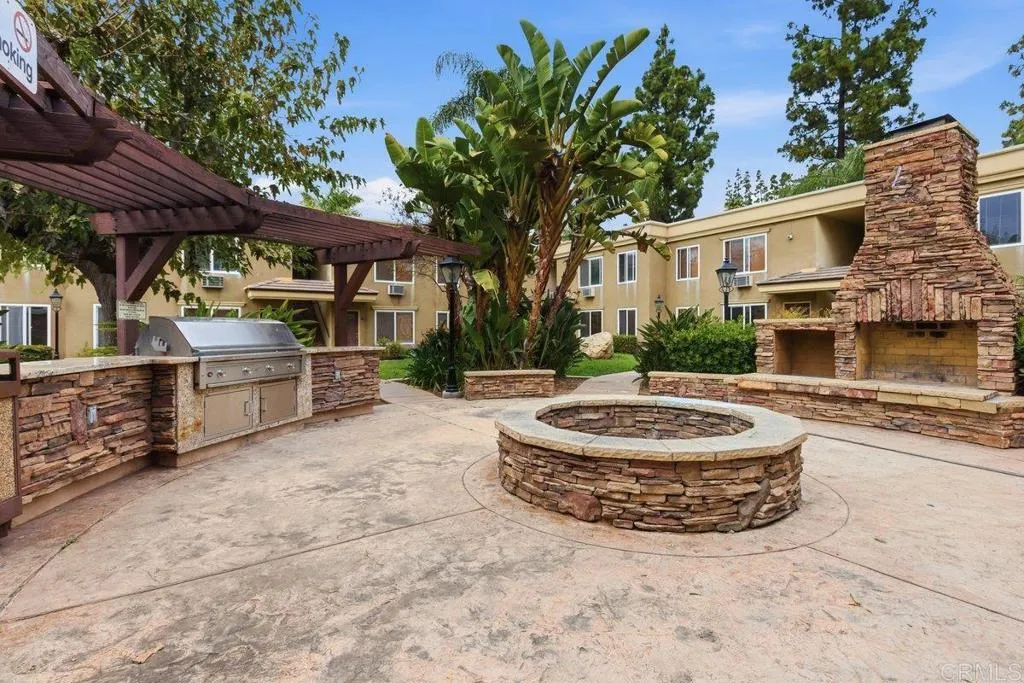 https://cdn.realtyfeed.com/cdn/127/306681386/e7698f4cc7949dd5513b55f467eeb73b.webp