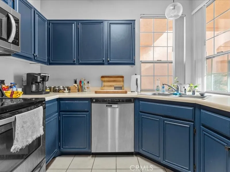 Photo #8: DW26069078 Listing: Photo #8