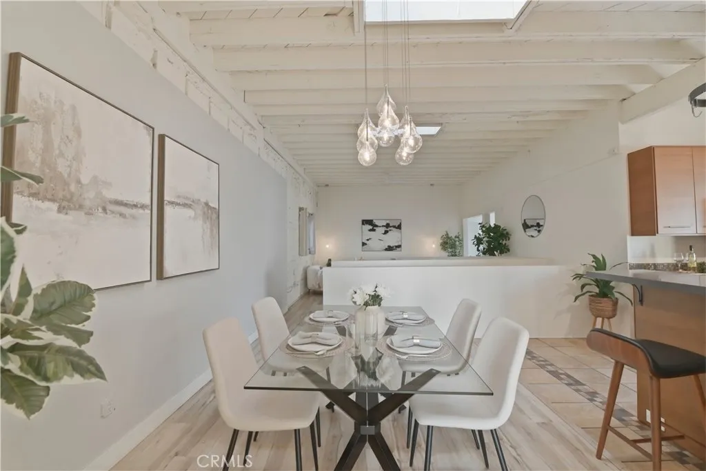 https://cdn.realtyfeed.com/cdn/127/306681497/29ed619422ab4355577fdc2d7c694278.webp