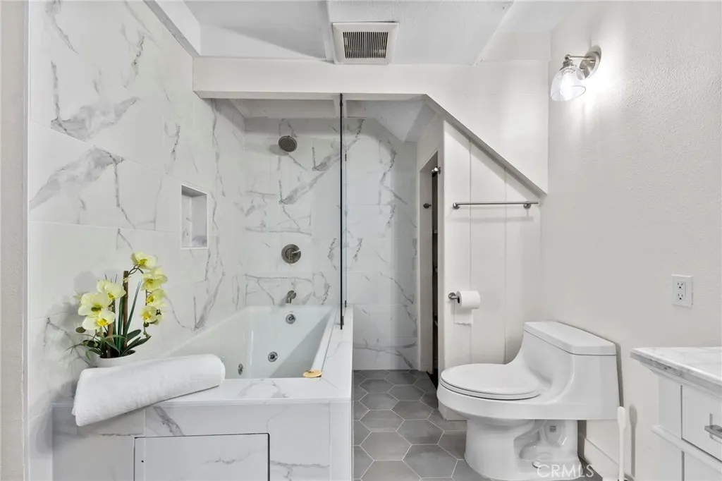 https://cdn.realtyfeed.com/cdn/127/306681497/93c0e3126e8e5d3988db66932e6b3ce6.webp