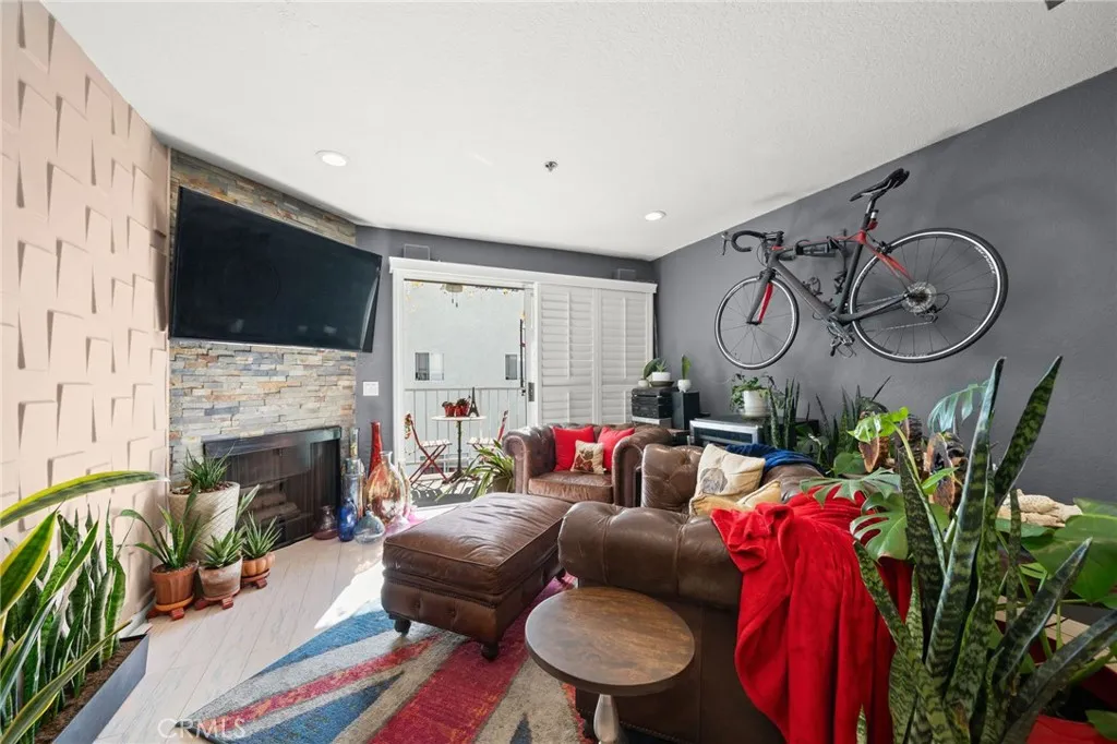Long Beach, CA 90804