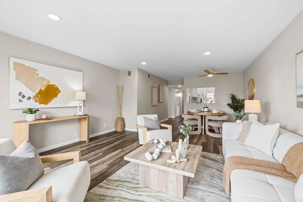 Photo #7: 400109521 Listing: Photo #7