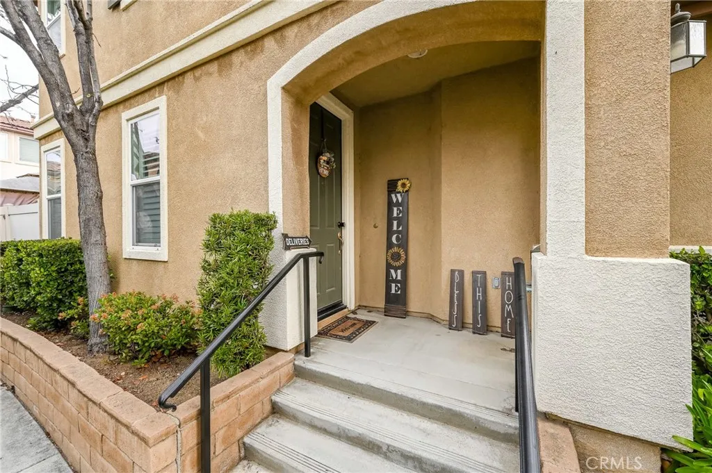 37249 Galileo Lane, Murrieta, CA 92563 - Photo 2 of 34, Murrieta, CA
