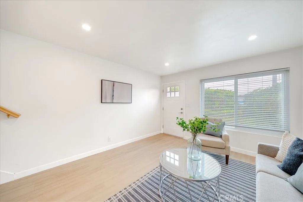 Photo #7: SW26070323 Listing: Photo #7