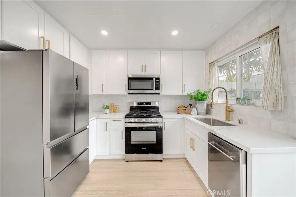 Photo #12: SW26070323 Listing: Photo #12