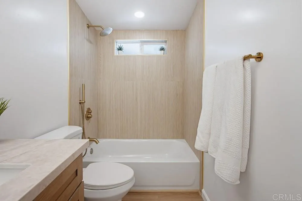 https://cdn.realtyfeed.com/cdn/127/306681806/591fd155b9ee419127e0ecadadfd641f.webp