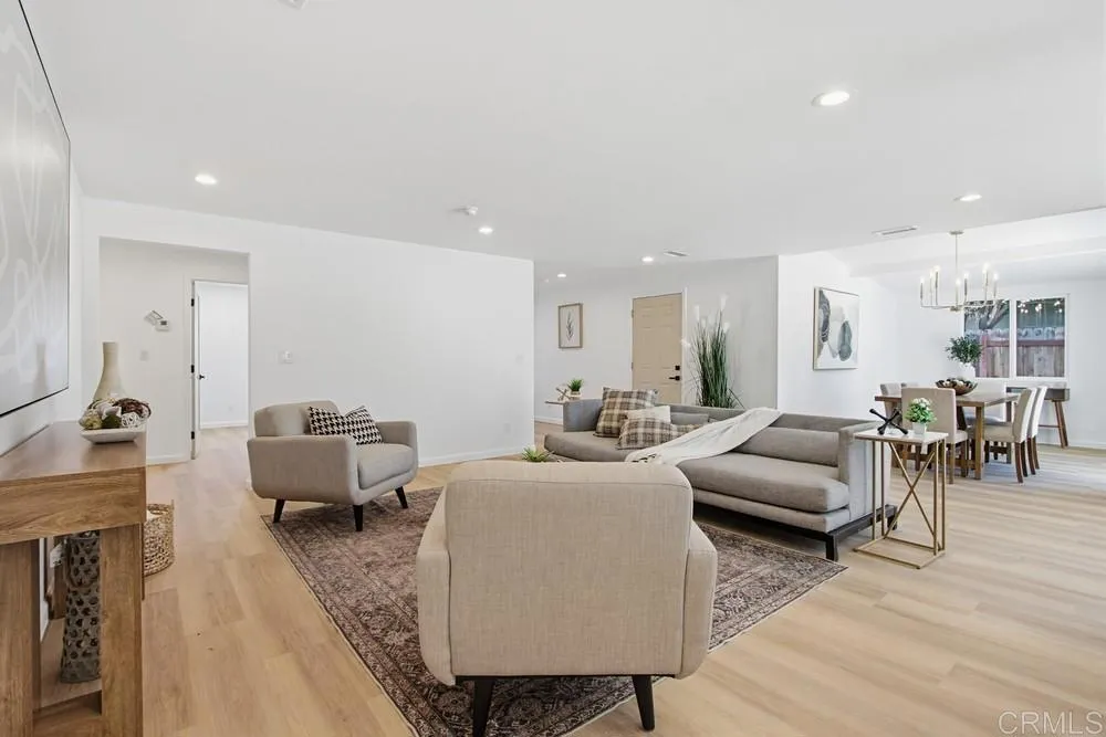 https://cdn.realtyfeed.com/cdn/127/306681806/63adf8134c5484a6f9ac32d09c38731e.webp