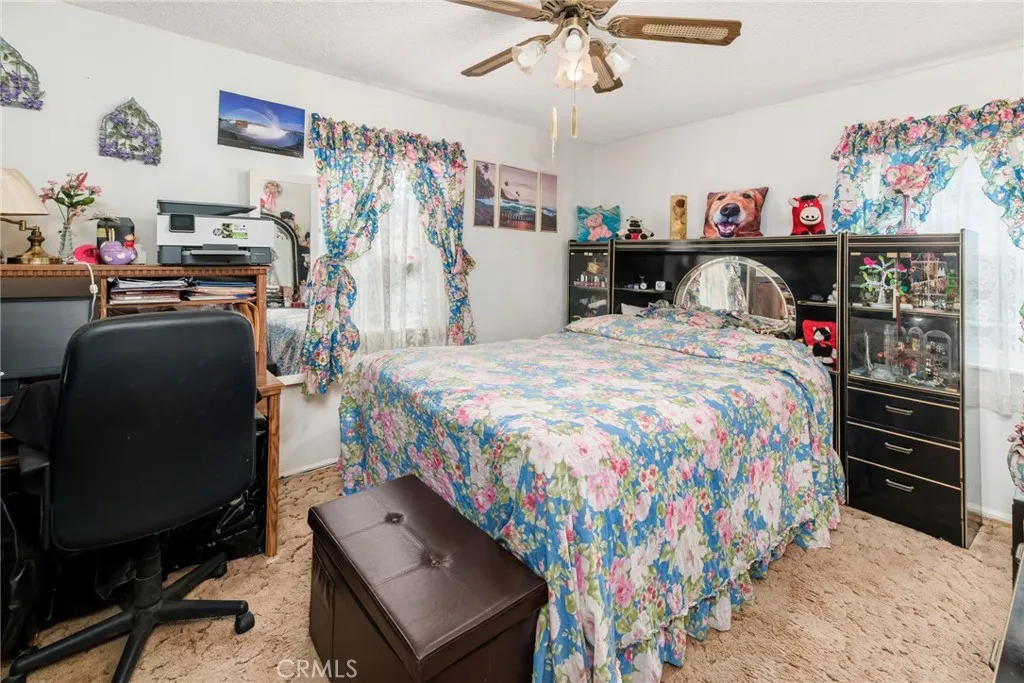 https://cdn.realtyfeed.com/cdn/127/306681815/5bb52f448d207395914cebffa65df936.webp