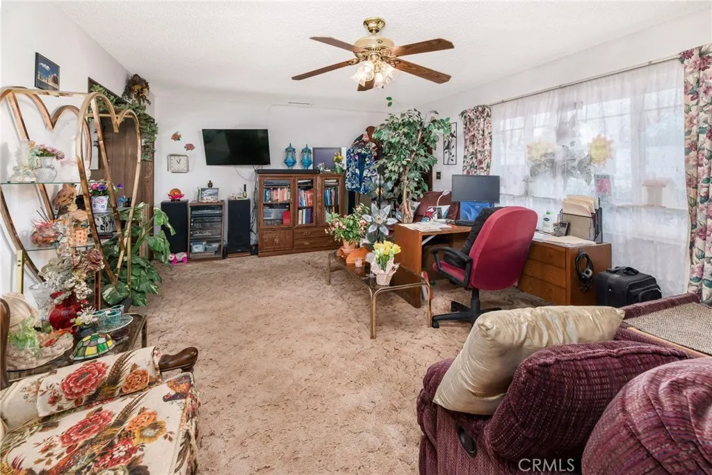 https://cdn.realtyfeed.com/cdn/127/306681815/d18e24c149949f839ef989aea4db878d.webp