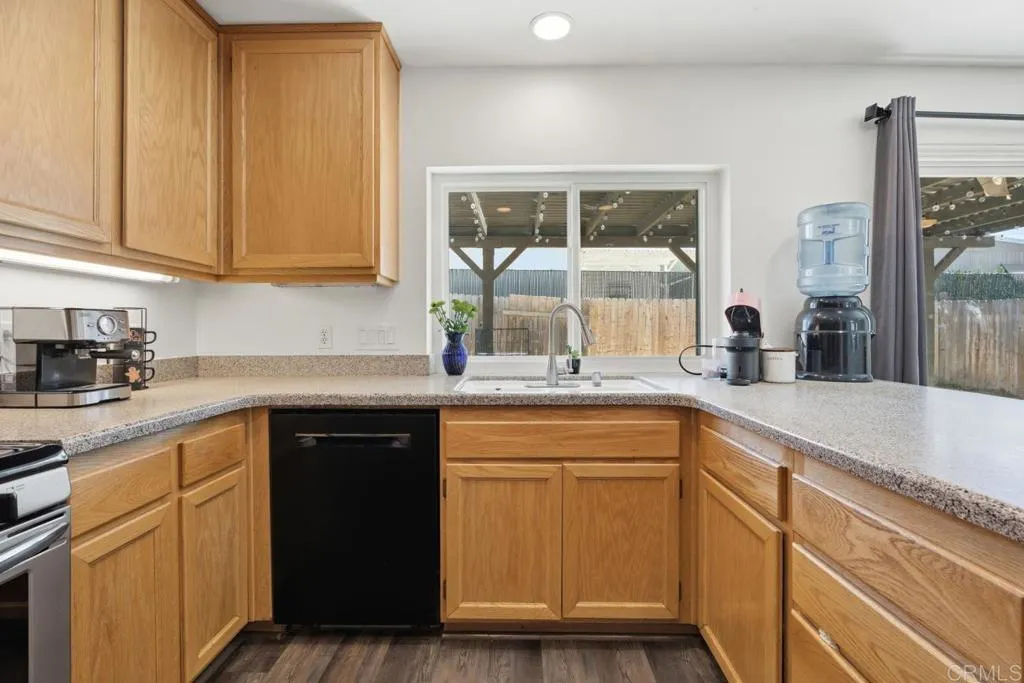 https://cdn.realtyfeed.com/cdn/127/306681844/b9141d8e67c77e9fe9bb61d45aaa42d3.webp