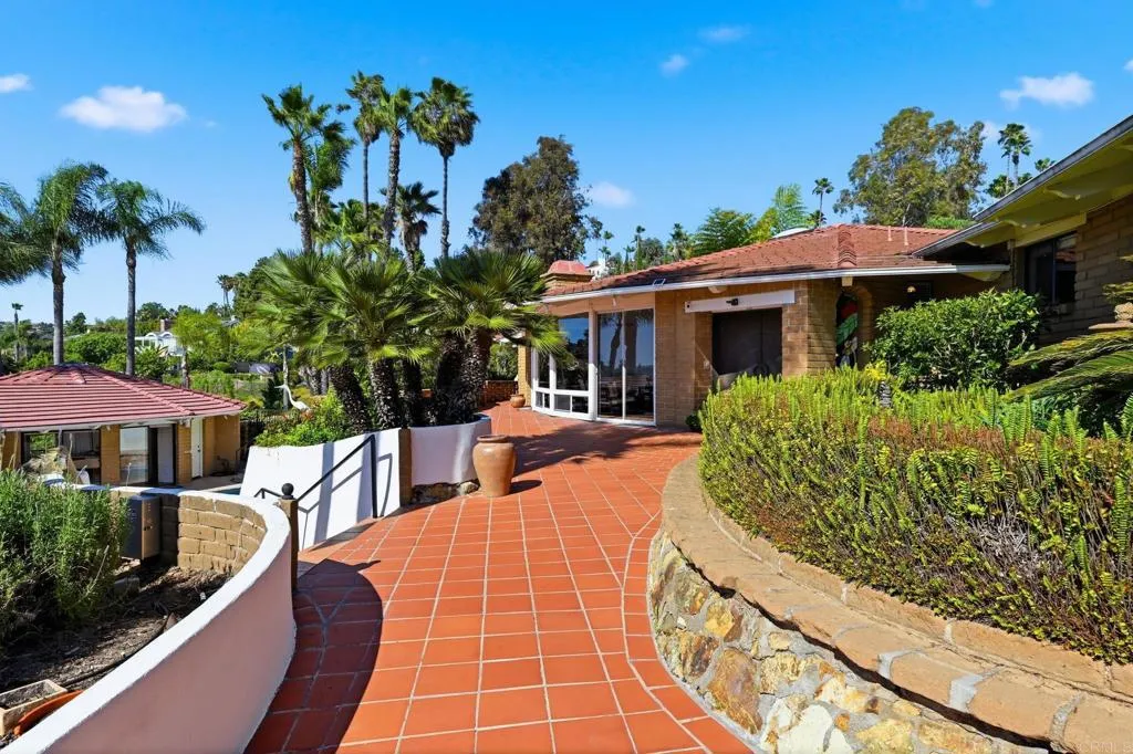 Photo #8: NDP2603163 Listing: Photo #8