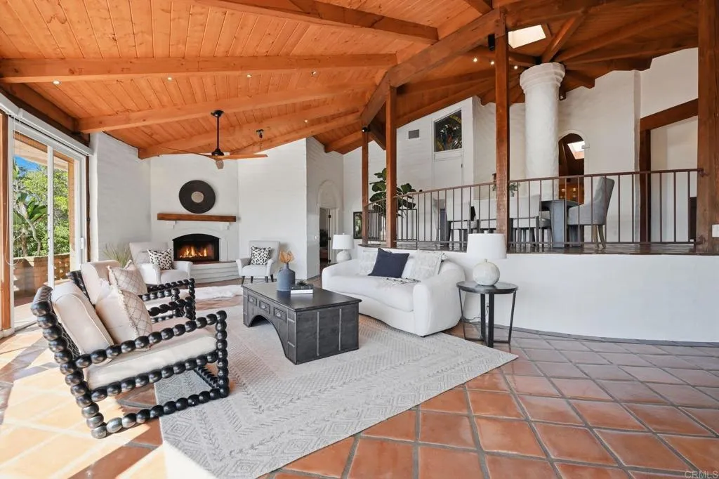 https://cdn.realtyfeed.com/cdn/127/306681858/f5a17978312d0b0c7b01dbb9052726e1.webp