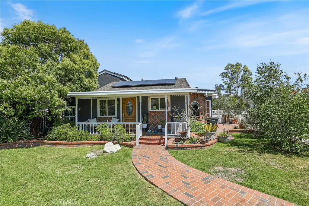 Costa Mesa, CA 92627