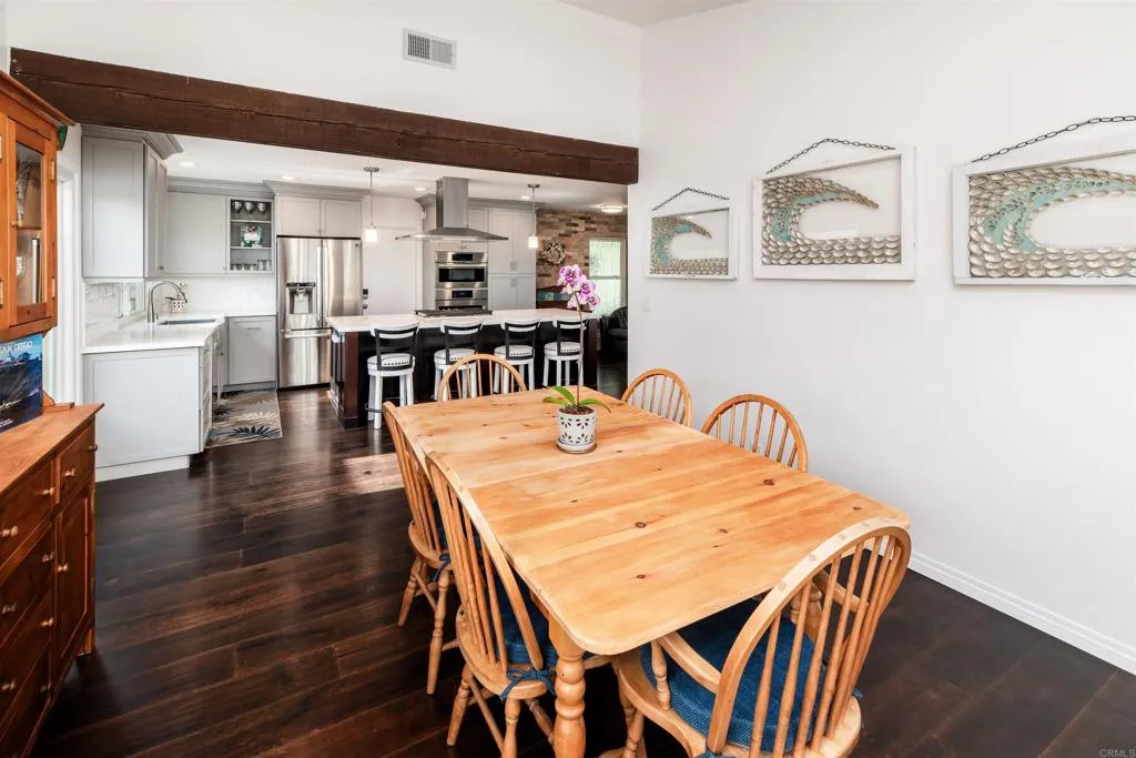 https://cdn.realtyfeed.com/cdn/127/306681905/c2ba9a01daeed3c5288396d45040d085.webp