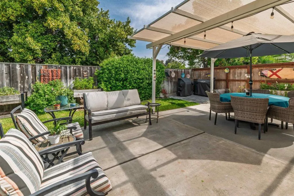https://cdn.realtyfeed.com/cdn/127/306681905/da8b842272b737406a773e6f68472346.webp