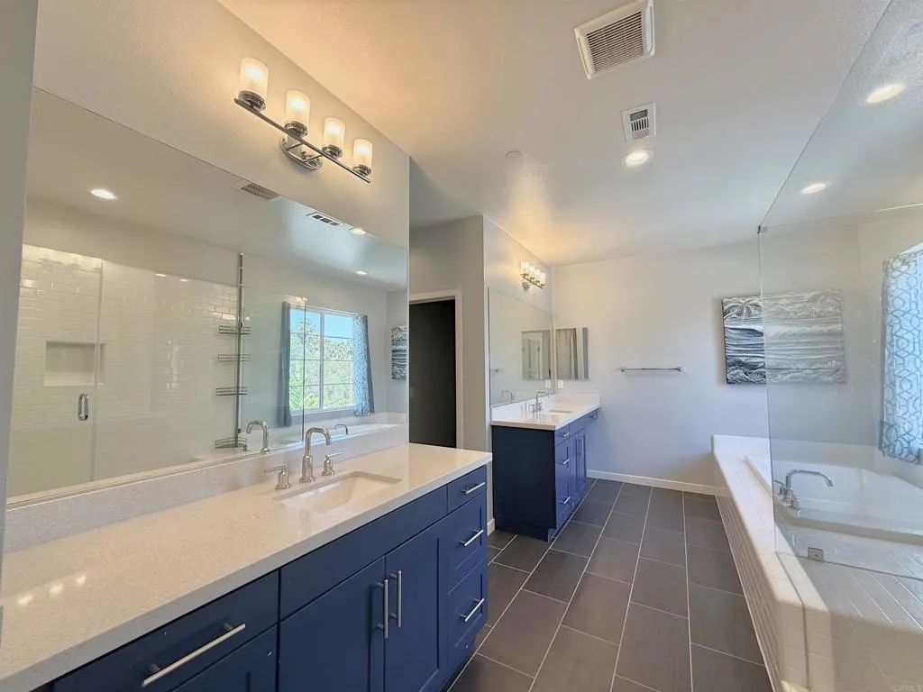 https://cdn.realtyfeed.com/cdn/127/306681911/547dc7ac32e29c67d896154cef3d1151.webp