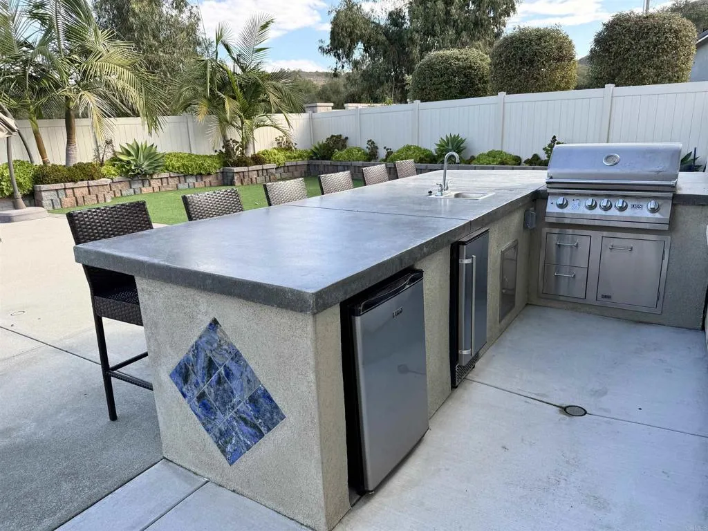https://cdn.realtyfeed.com/cdn/127/306681911/6c6f1d982cdef14b1ee761ede616eab9.webp