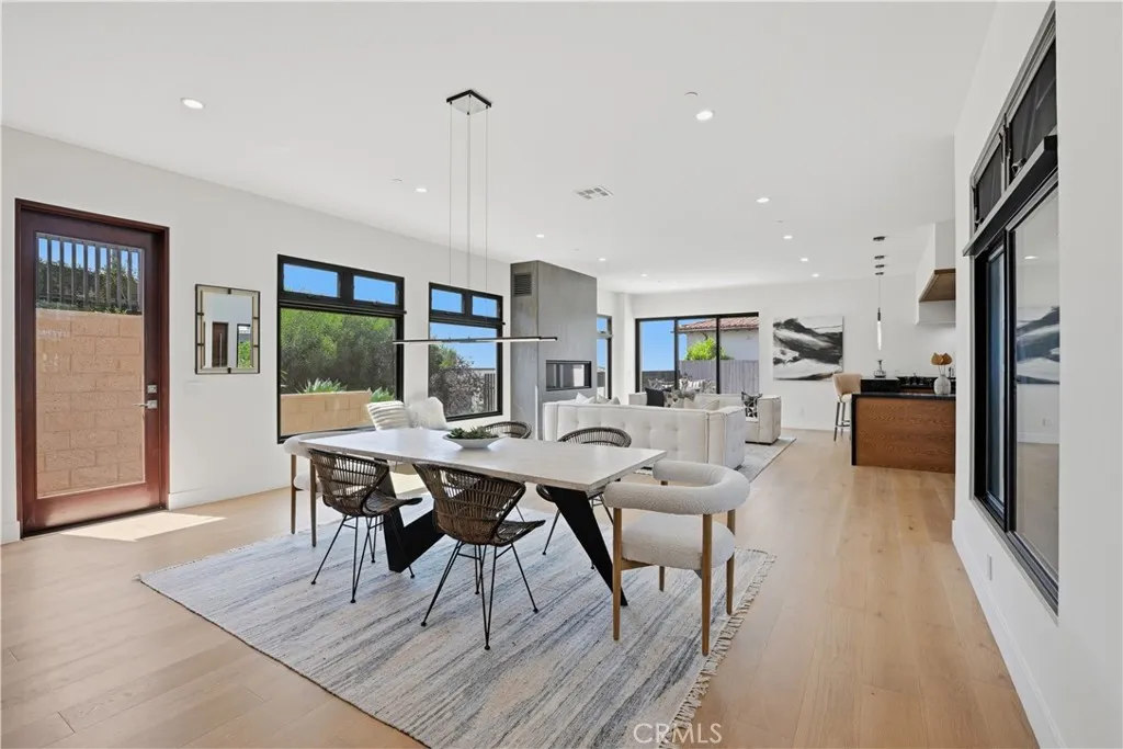 https://cdn.realtyfeed.com/cdn/127/306681912/2eccf27dbd6297743d19f4519211fc90.webp