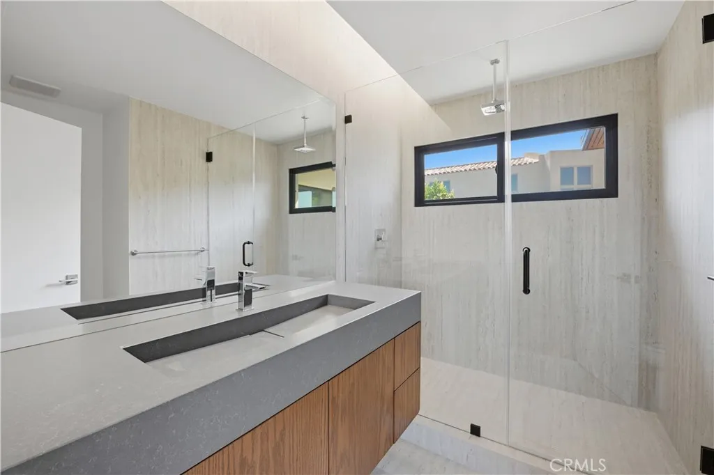 https://cdn.realtyfeed.com/cdn/127/306681912/2f2b02916e4959fc2aa1f092698cd583.webp
