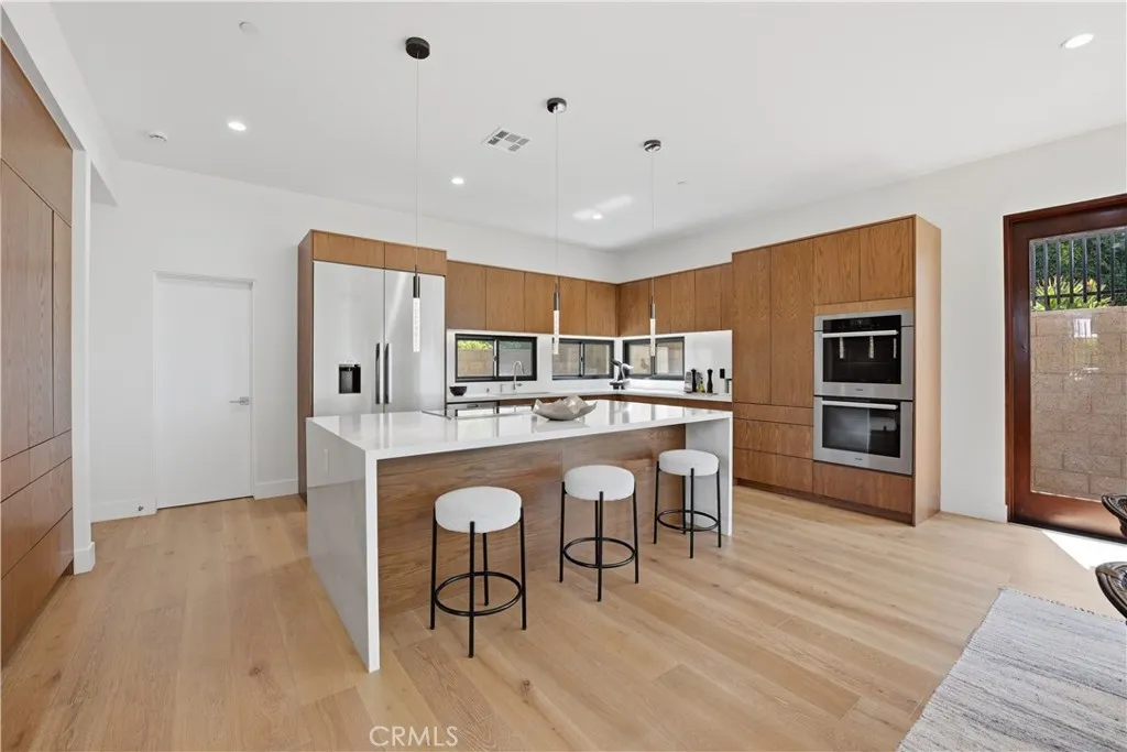 https://cdn.realtyfeed.com/cdn/127/306681912/408d8d836f65f6187c074d46c6c3aa19.webp