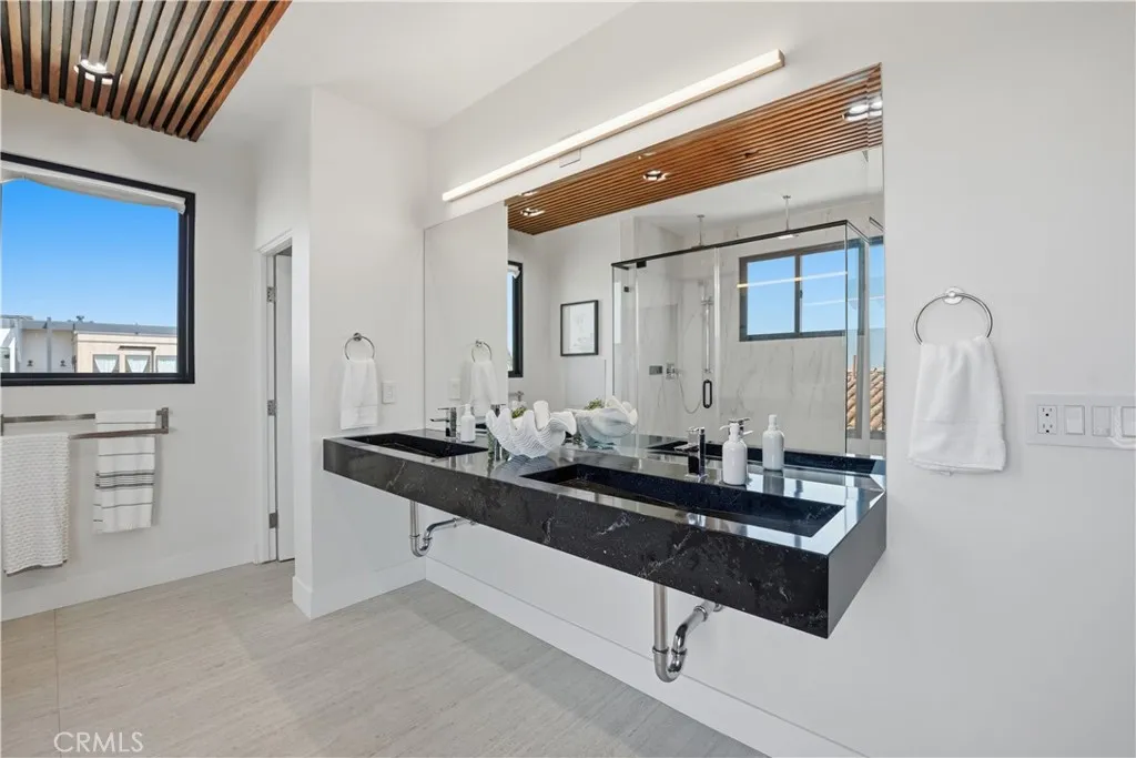 https://cdn.realtyfeed.com/cdn/127/306681912/4c46af19b53149cc8d7272460d3ab4dc.webp