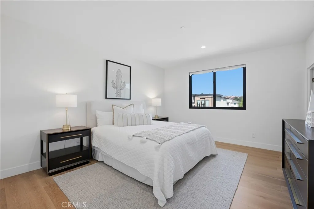 https://cdn.realtyfeed.com/cdn/127/306681912/4e9d634cf45ea4c4f648765296930a3d.webp