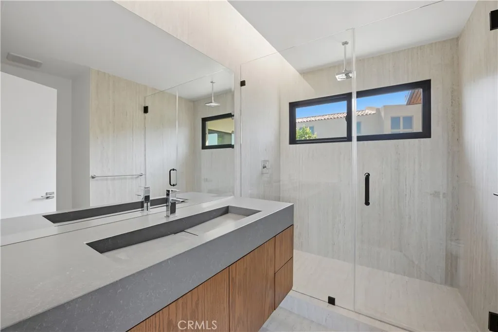 https://cdn.realtyfeed.com/cdn/127/306681912/71ef7fa18eb2dc1838fdffd6719de508.webp
