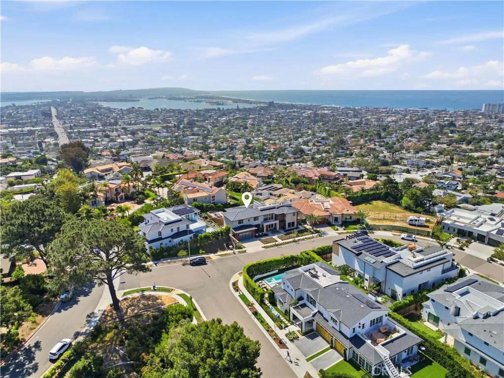 https://cdn.realtyfeed.com/cdn/127/306681912/8365cd773f01a6247953af49c89ab455.webp