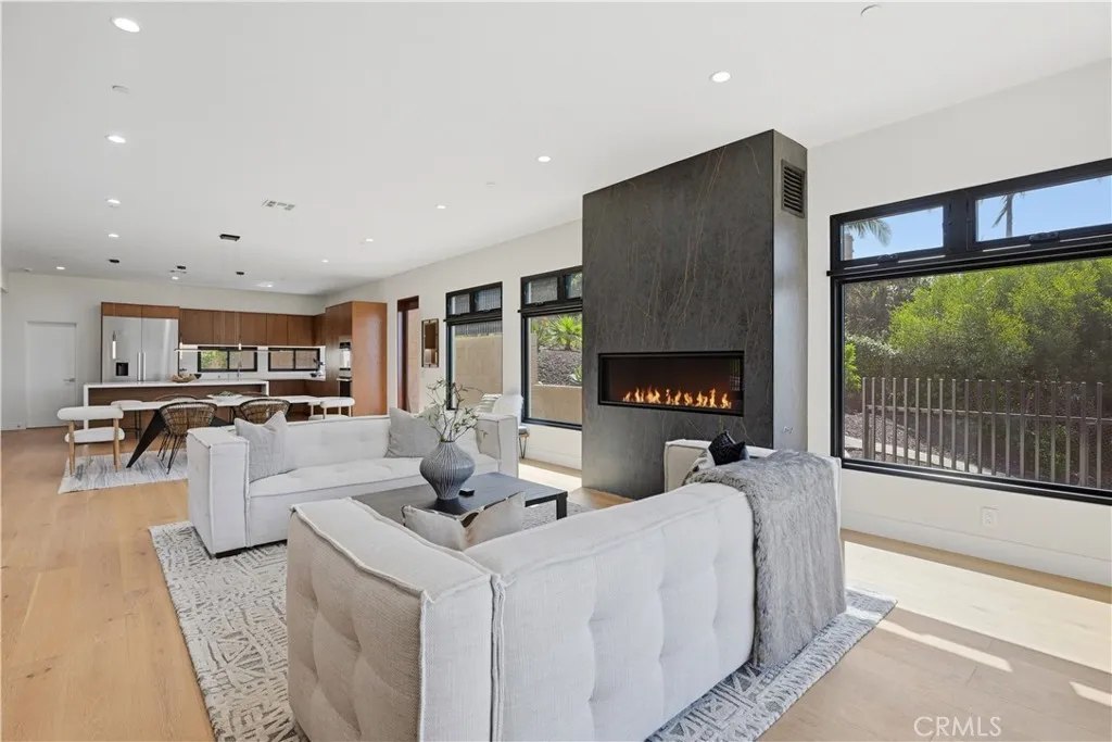 https://cdn.realtyfeed.com/cdn/127/306681912/9faf1e1919f39a341e857fbbaac6302b.webp