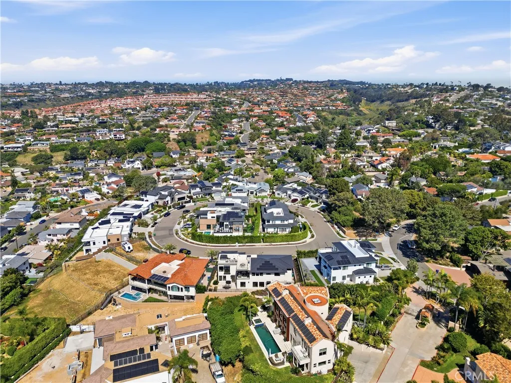 https://cdn.realtyfeed.com/cdn/127/306681912/b1425d1cf62c09acdebd635da3fffad7.webp