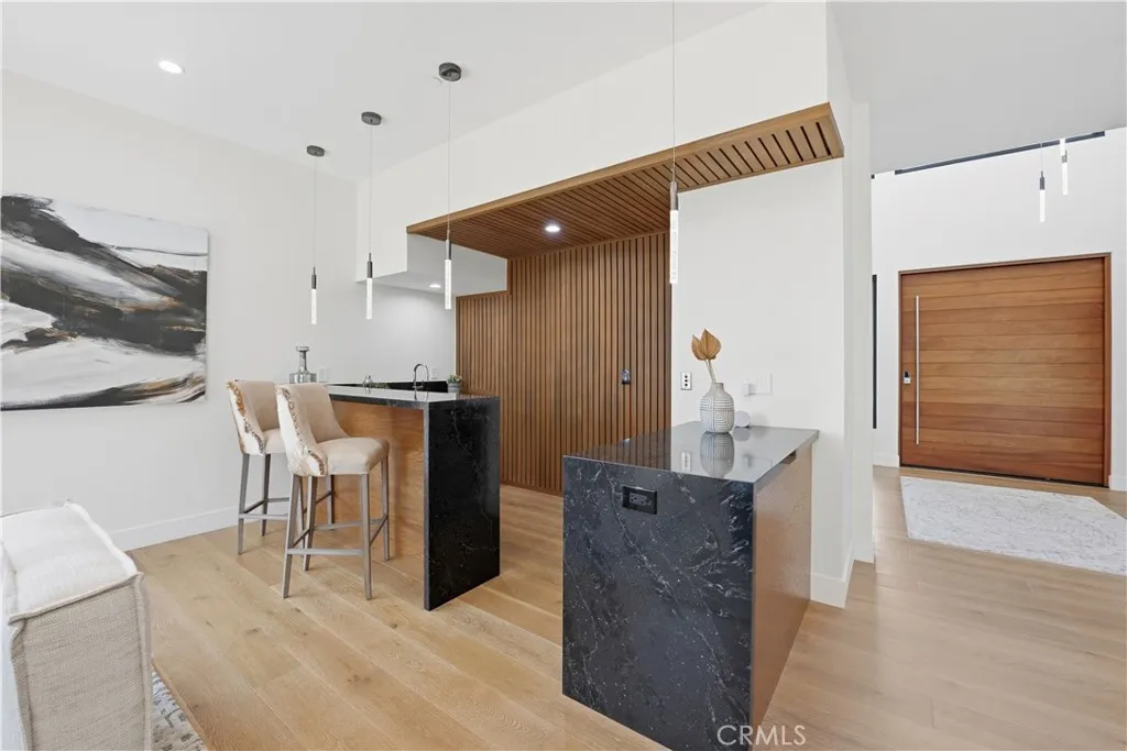 https://cdn.realtyfeed.com/cdn/127/306681912/dddfc5bd579708a10aad3d24726f25ec.webp