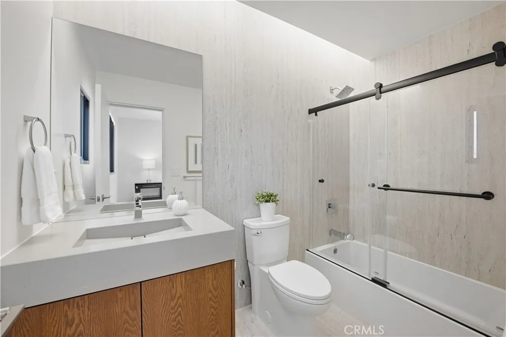 https://cdn.realtyfeed.com/cdn/127/306681912/df8171df146848470924cc9b46f052d8.webp