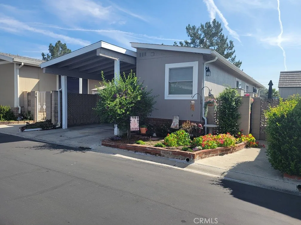 Brea, CA 92821