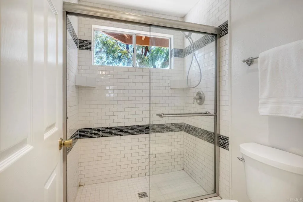 https://cdn.realtyfeed.com/cdn/127/306682009/40c29737460d5b3f9fd05a0af15b45c1.webp