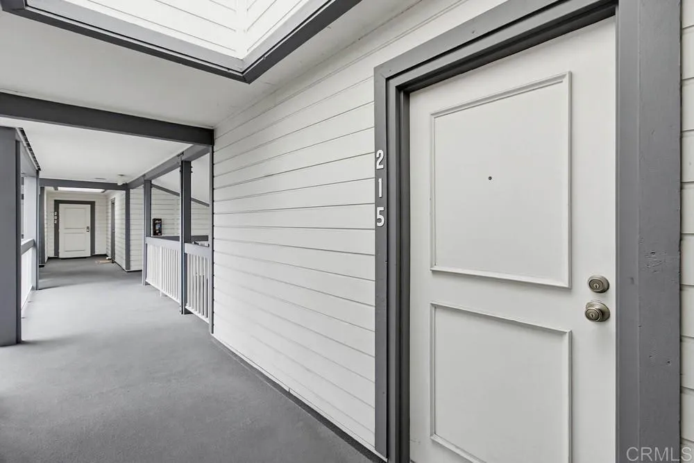 https://cdn.realtyfeed.com/cdn/127/306682013/11d087efc2ba055e98240834c02ebc5b.webp