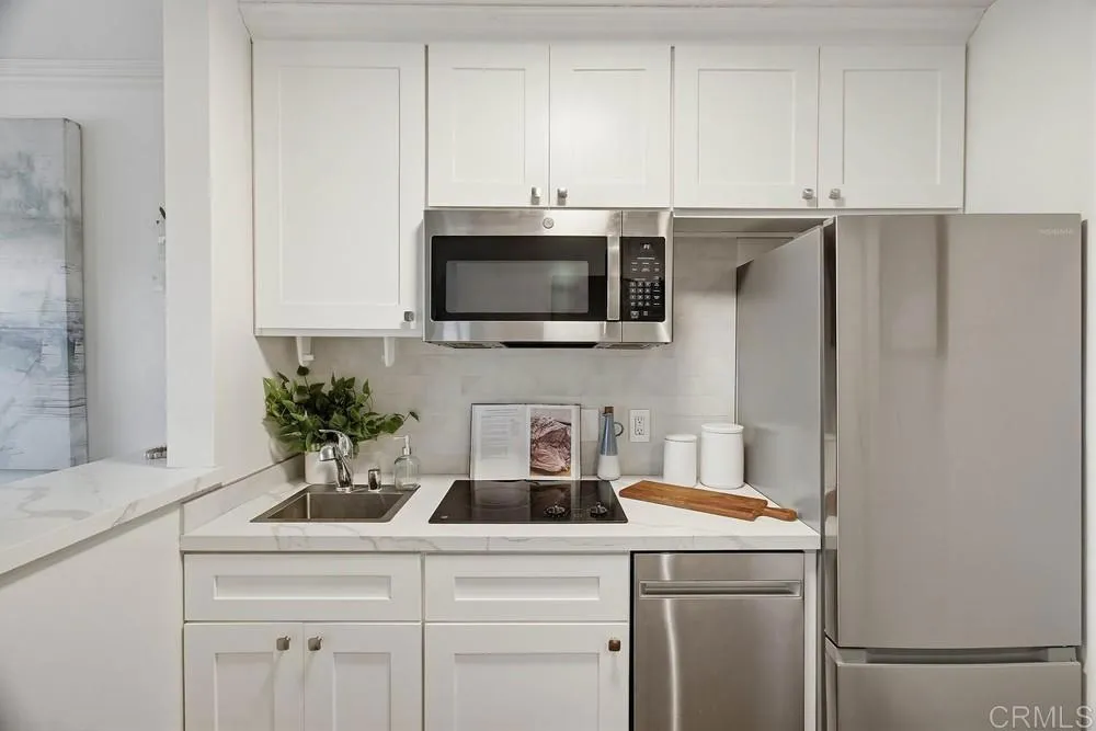 https://cdn.realtyfeed.com/cdn/127/306682013/bc962e676f2bedd99f70c3306fc047ae.webp