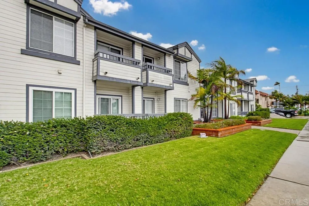 https://cdn.realtyfeed.com/cdn/127/306682013/bda32a48769f416ff18955cd149fc3bc.webp