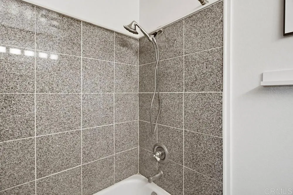 https://cdn.realtyfeed.com/cdn/127/306682013/ebe1cc5c0ca57d69ad11bbda3c69b8c9.webp