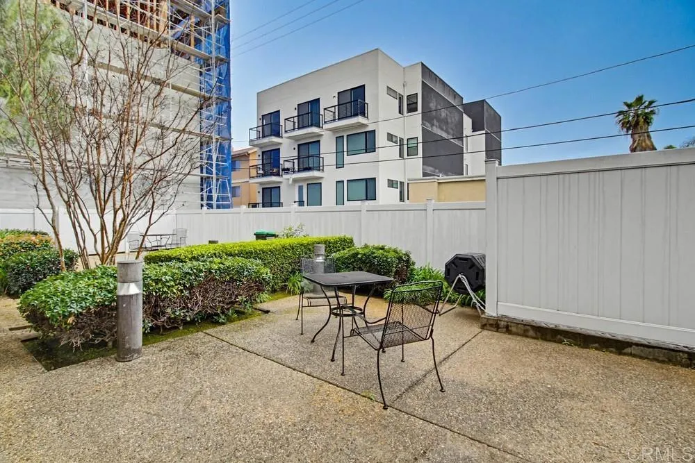 https://cdn.realtyfeed.com/cdn/127/306682013/ff294512ddbfc67b4be7b3d3a34d54ef.webp