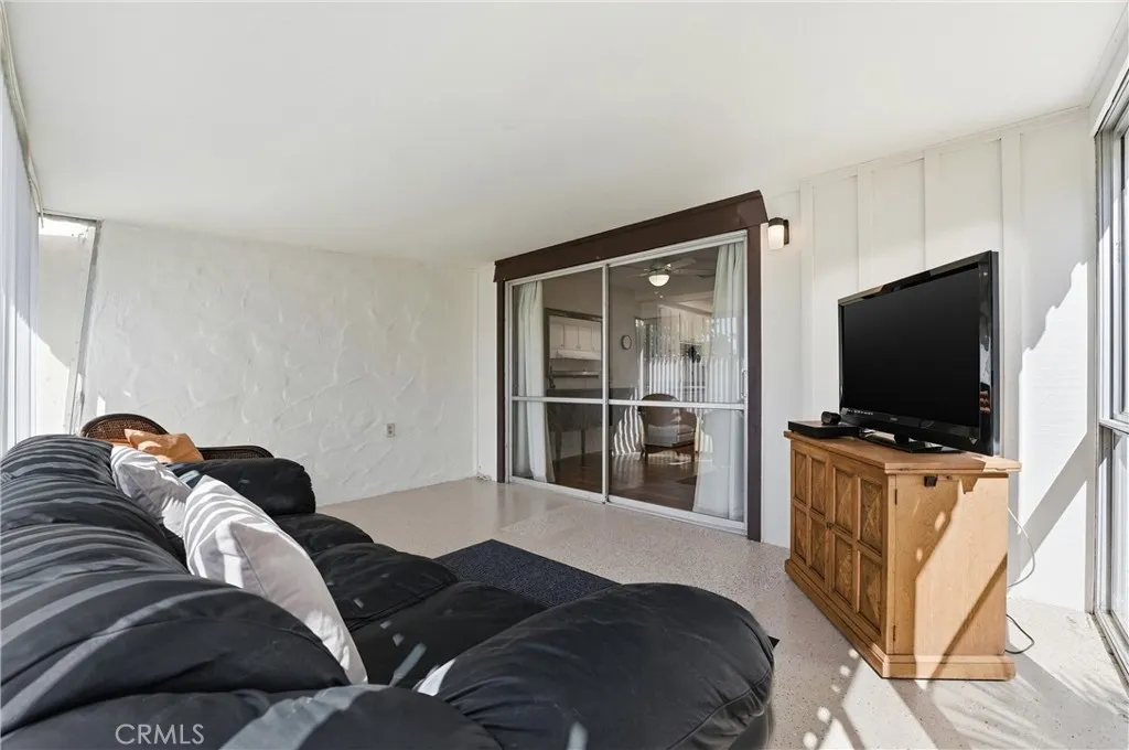 Photo #33: TR26014175 Listing: Photo #33