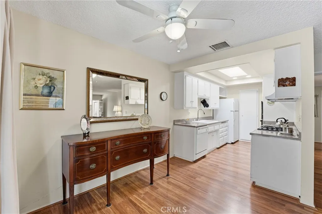 Photo #19: TR26014175 Listing: Photo #19